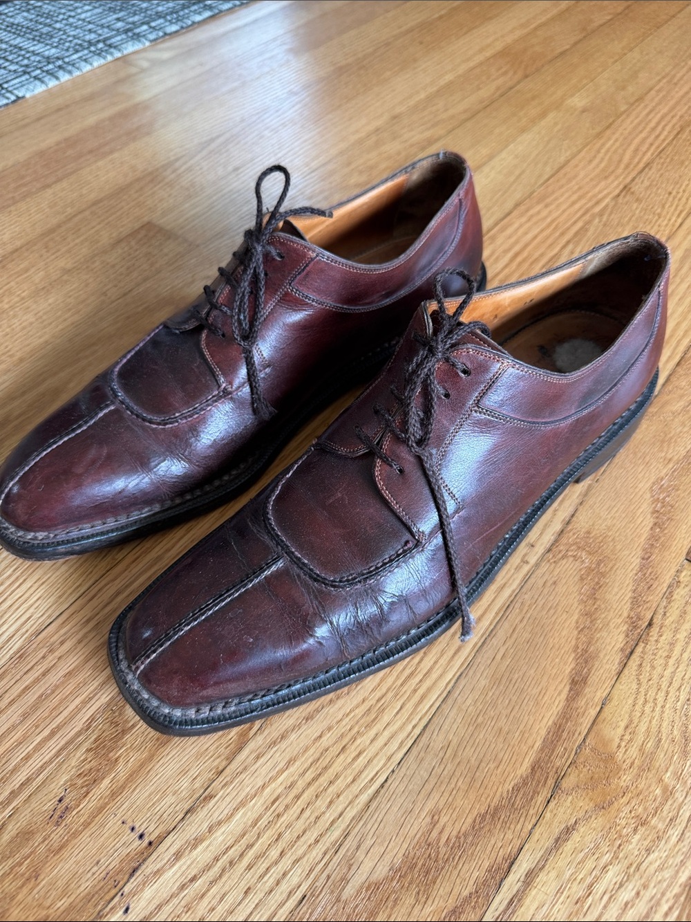 Italian leather men’s lace up shoes